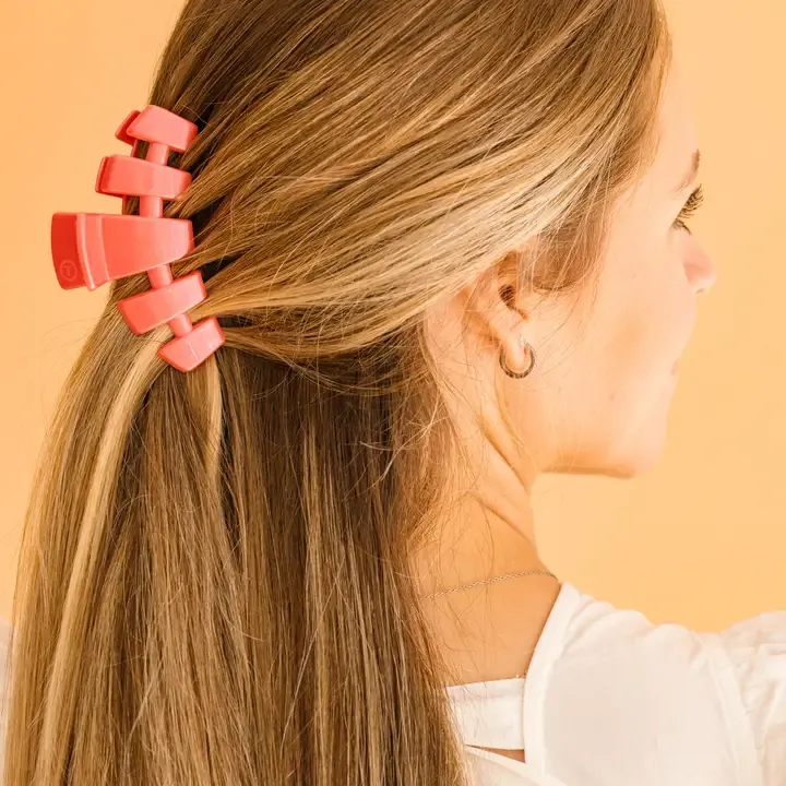 Classic Hair Clip Medium Calming Coral