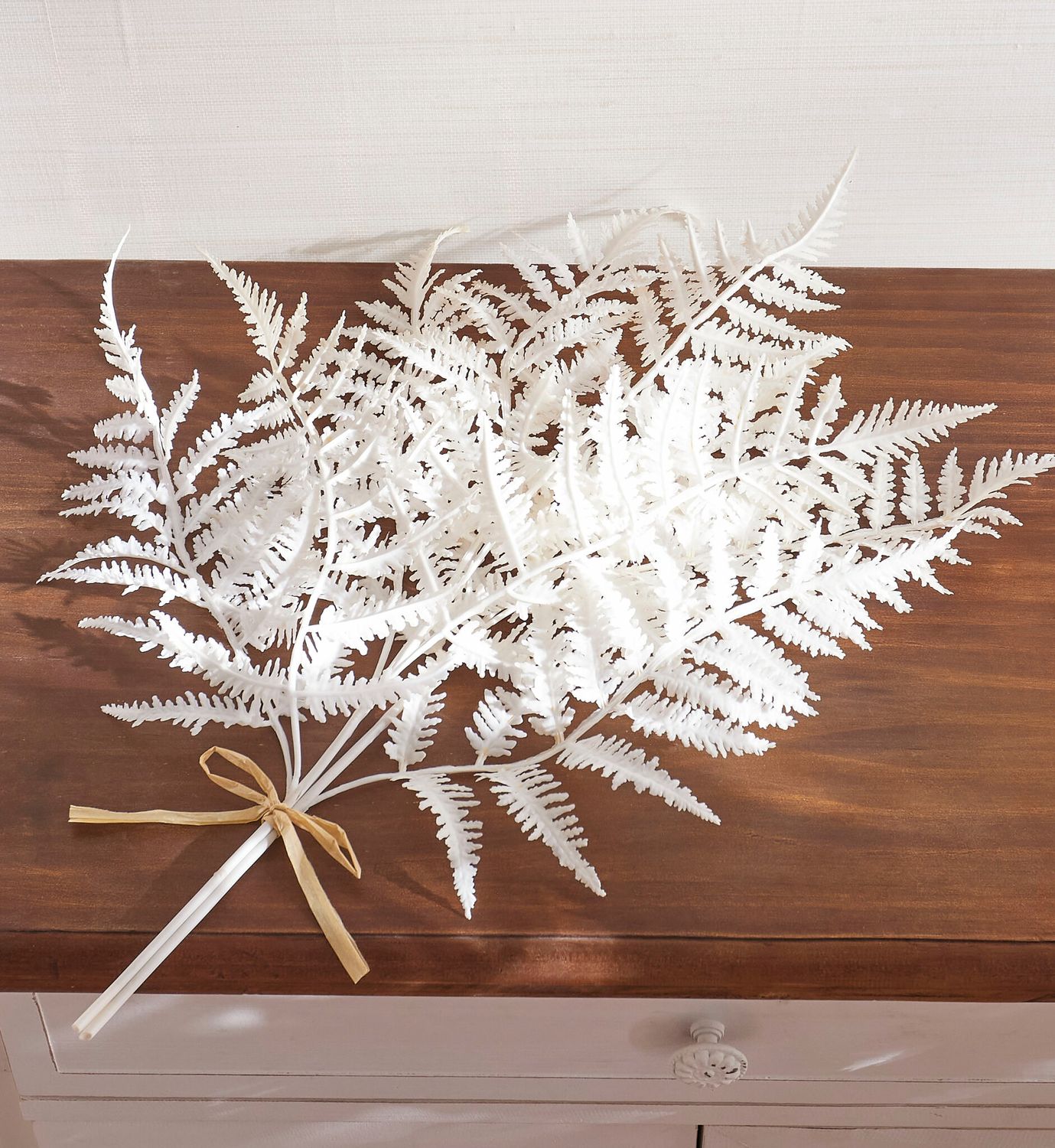 20&quot; Soft Touch White Fern Bundle