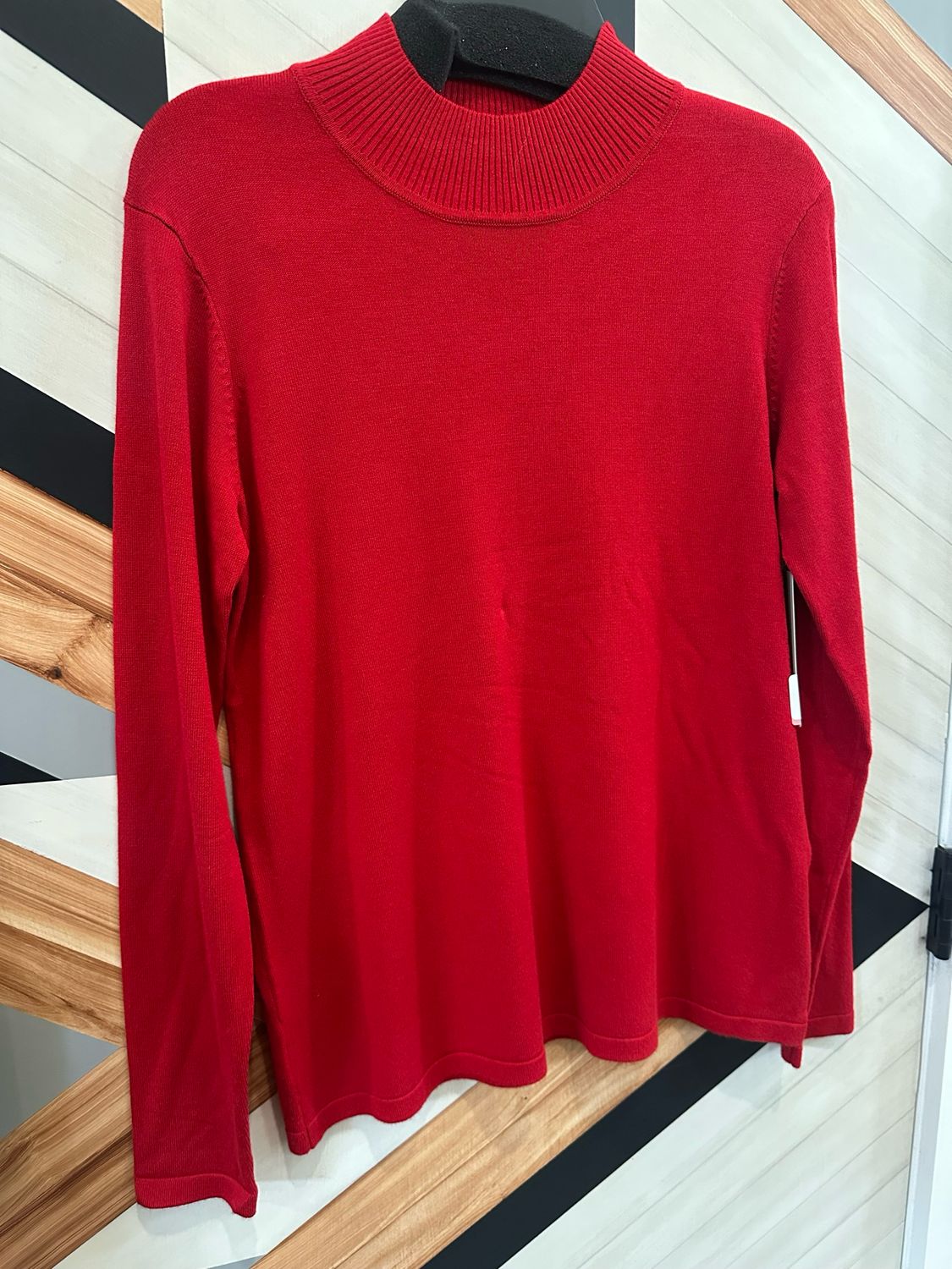 Vivred Mock Nk Sweater Top