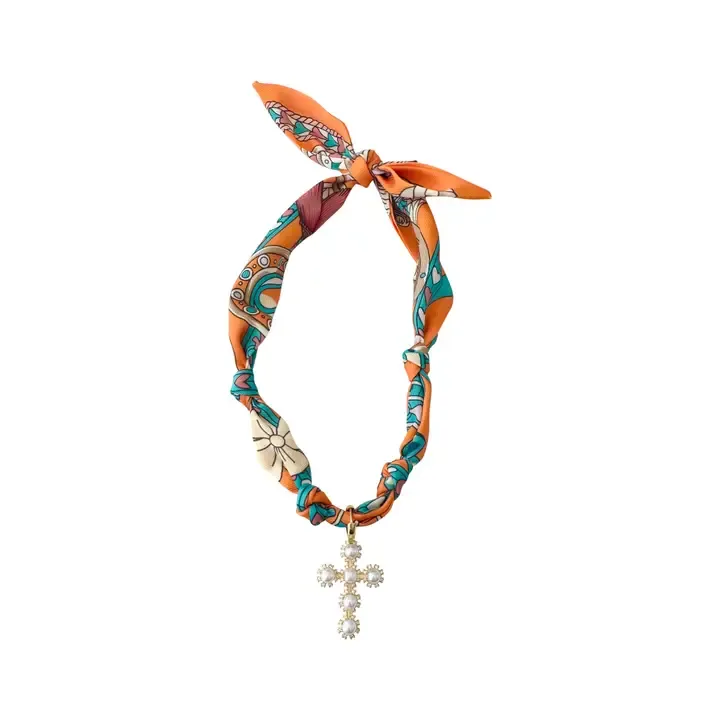 VG Palmas Scarf Necklace