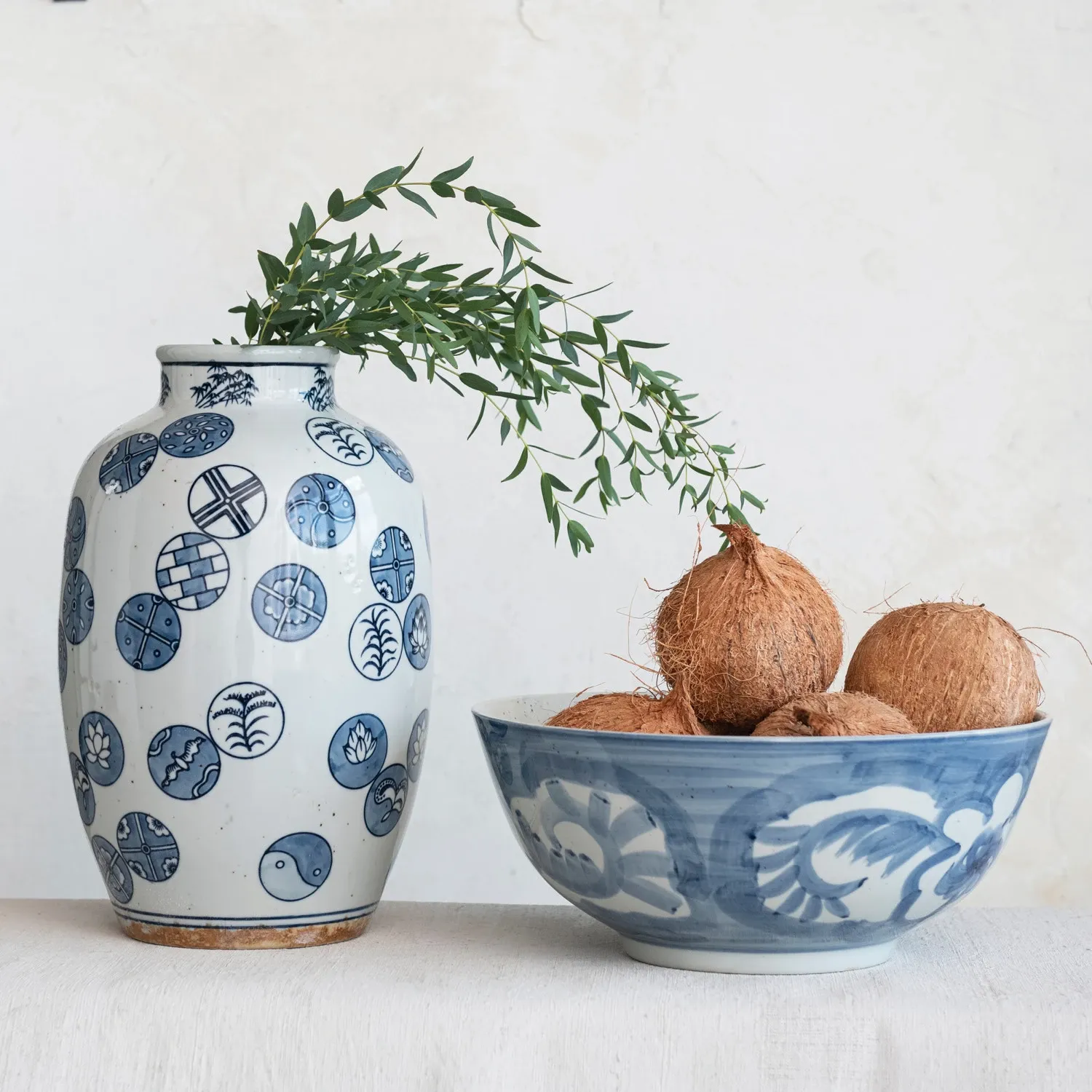 VG Hand-Painted Stoneware Bowl-Blue/White