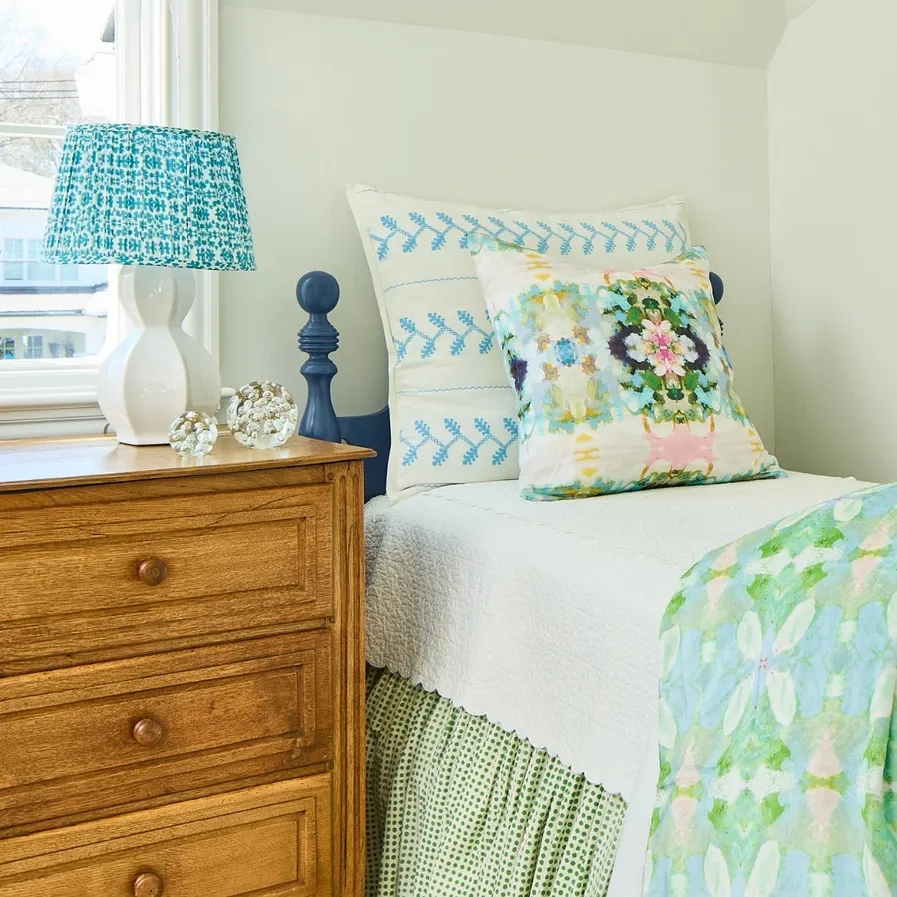 VG Elephant Falls Fleece Blanket