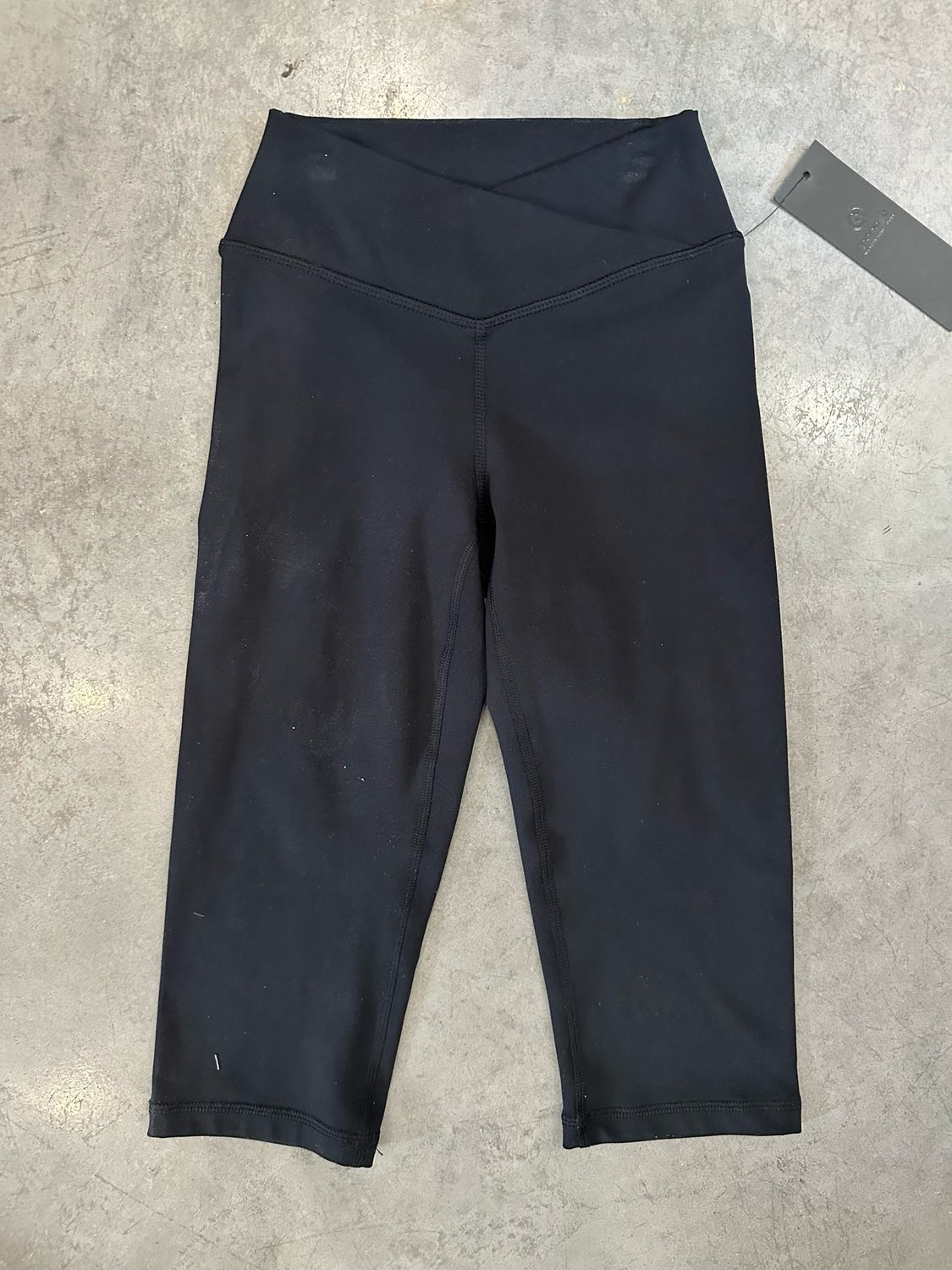 CS Crossover Waist Capri