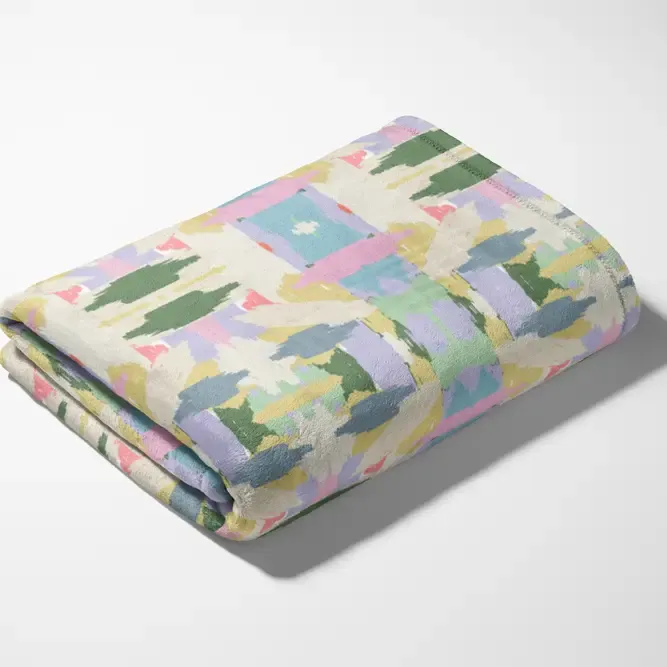 Mila Plush Throw Blanket