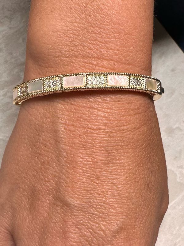 VG Mother of Pearl Hinge Bracelet