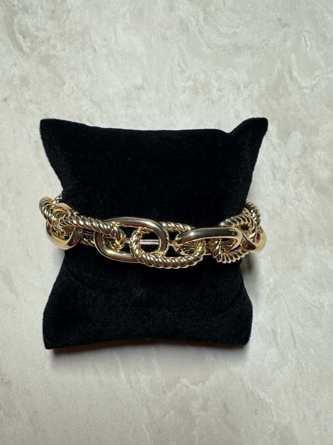 VG Gold Link Bracelet