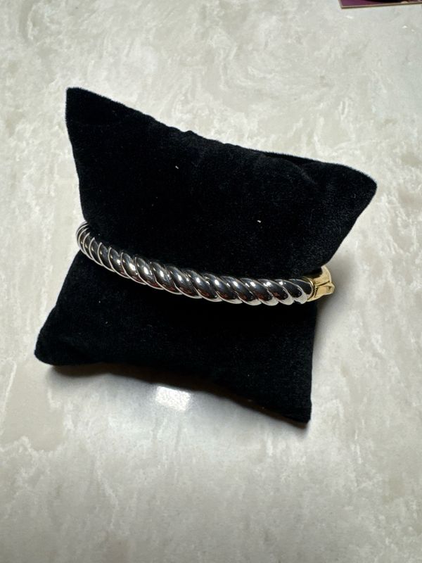 VG Twisted Bracelet