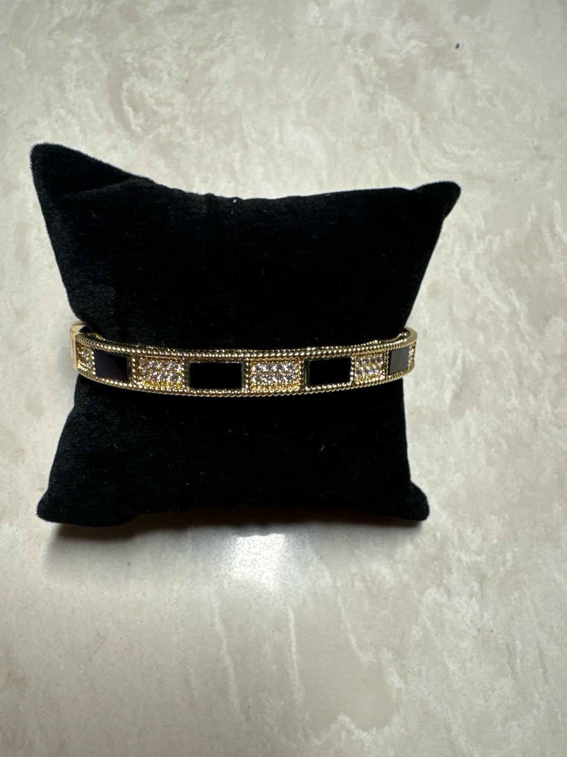 VG Black Onyx &amp; Sparkle Bracelet