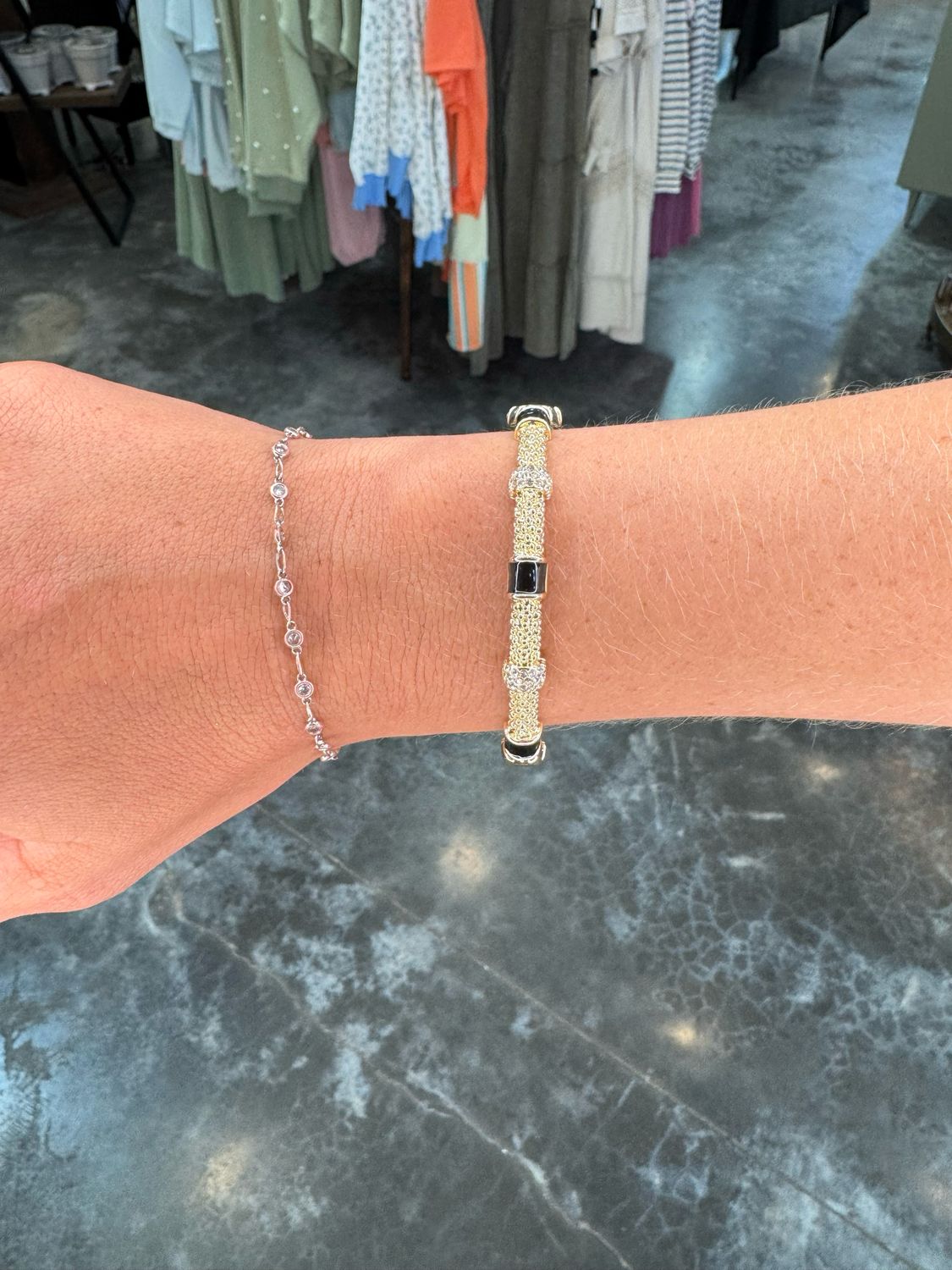 VG Tiffany Blk
