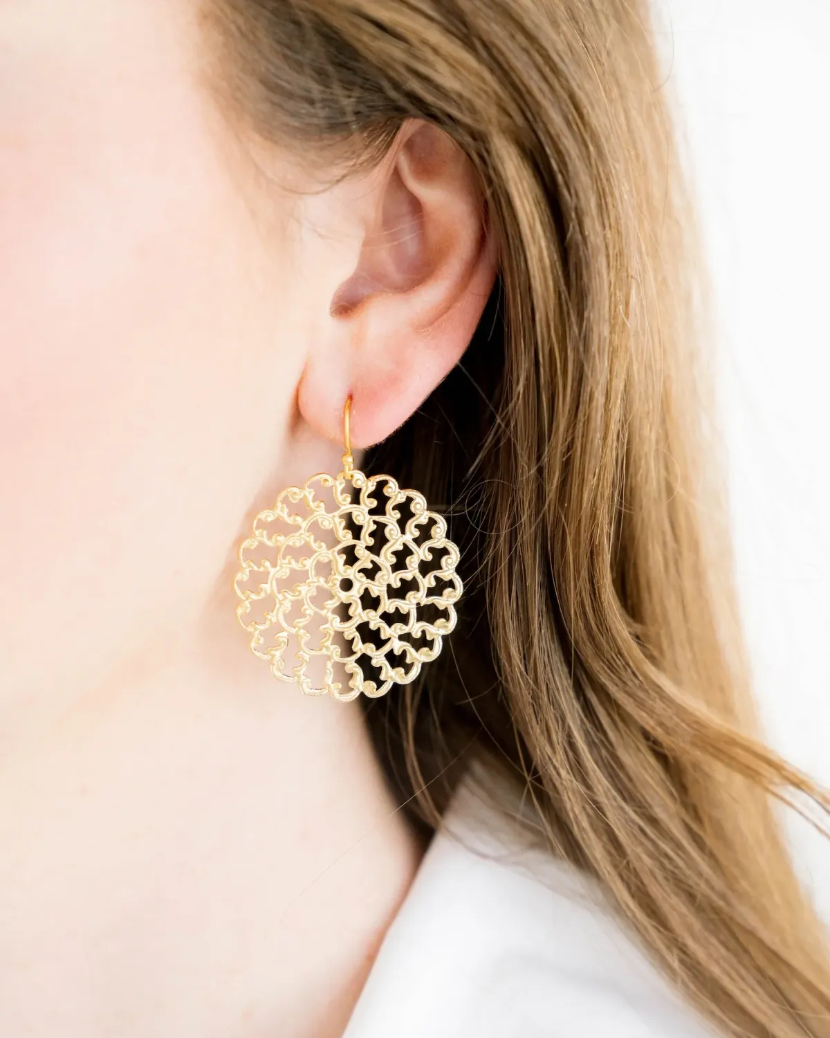 VG Large Gold Filigree Round Earring