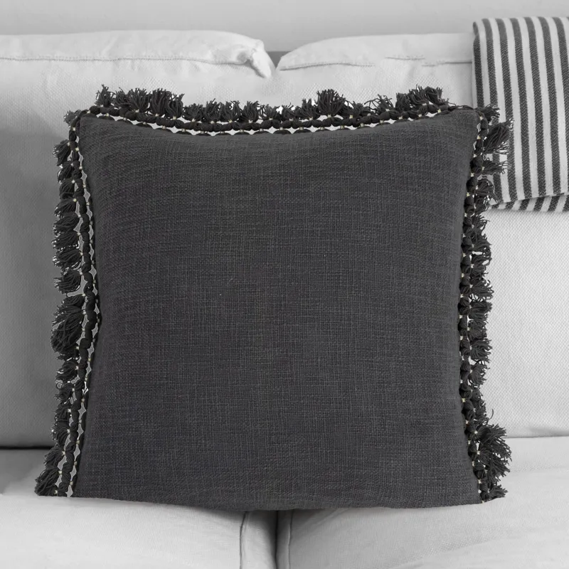 DF5554PMC-20" Black Tassel Pillow