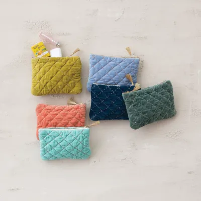 DG0931A-Green Quilted Velvet Zip Pouch