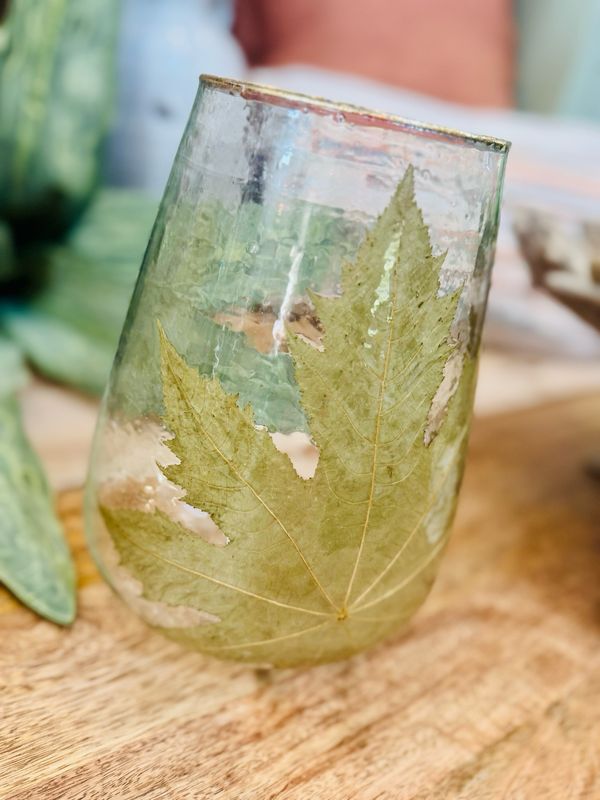 DF6716-Glass Hurricane w Papaya Leaves