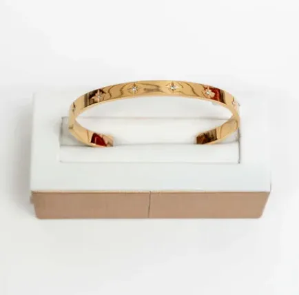 VG Star Bangle