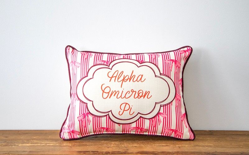 Alpha Omicron Pi Bow Pattern W/Piping