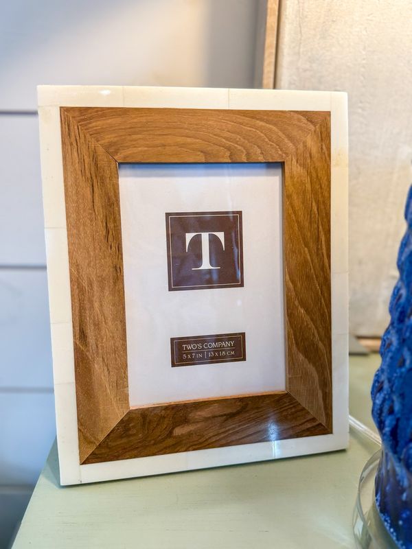 VG 5x7 Wood/Bone Frame