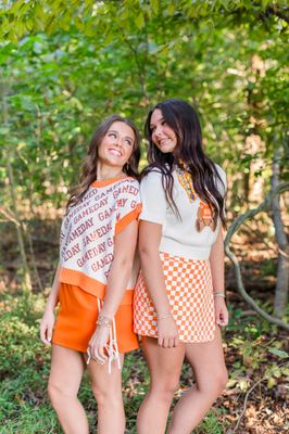 Women&#39;s Apparel