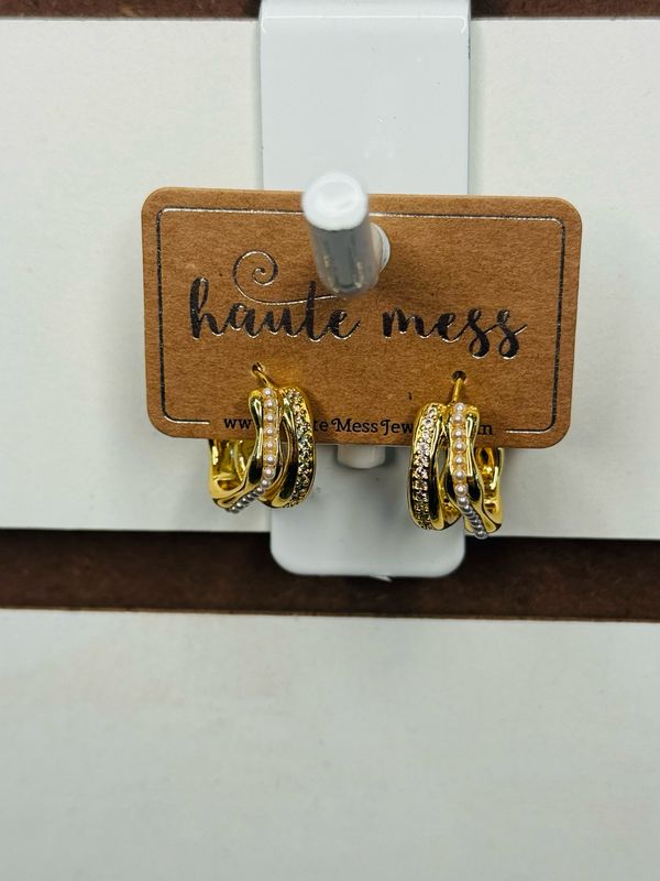 Small Gold Hoop w Pearl/Crystal #519