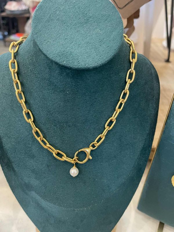 VG Gold Chain W/Single Pearl Drop Necklace