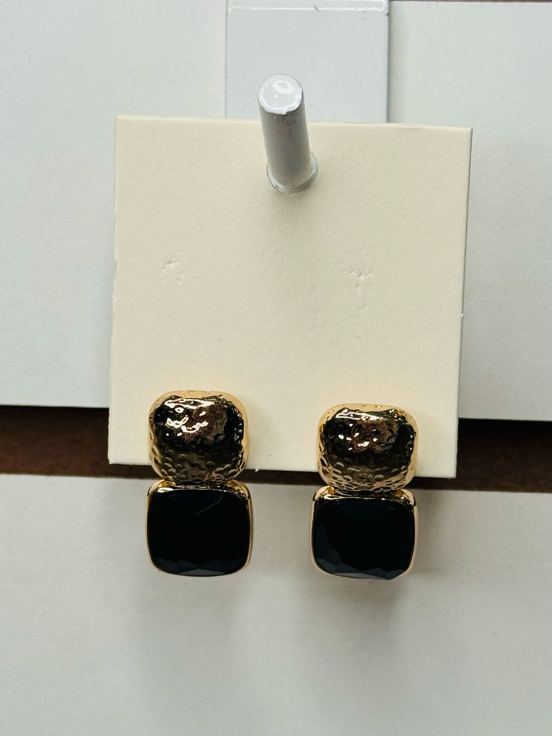 VG Julie Earrings-Black