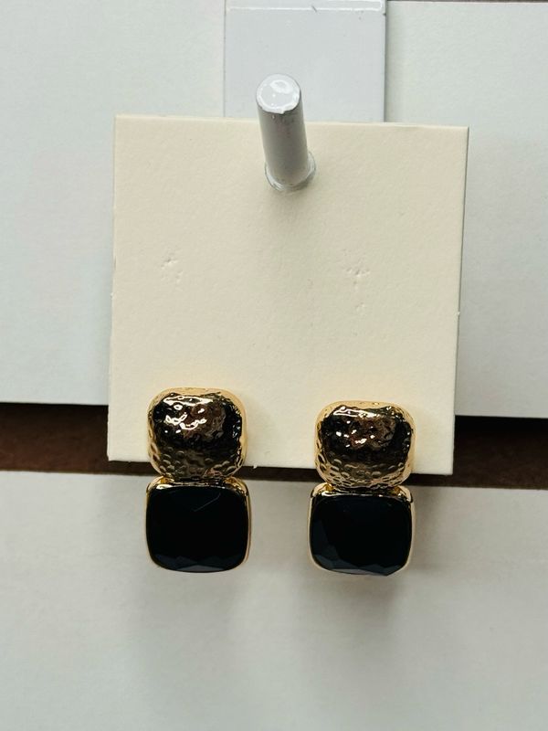 VG Julie Earrings-Black