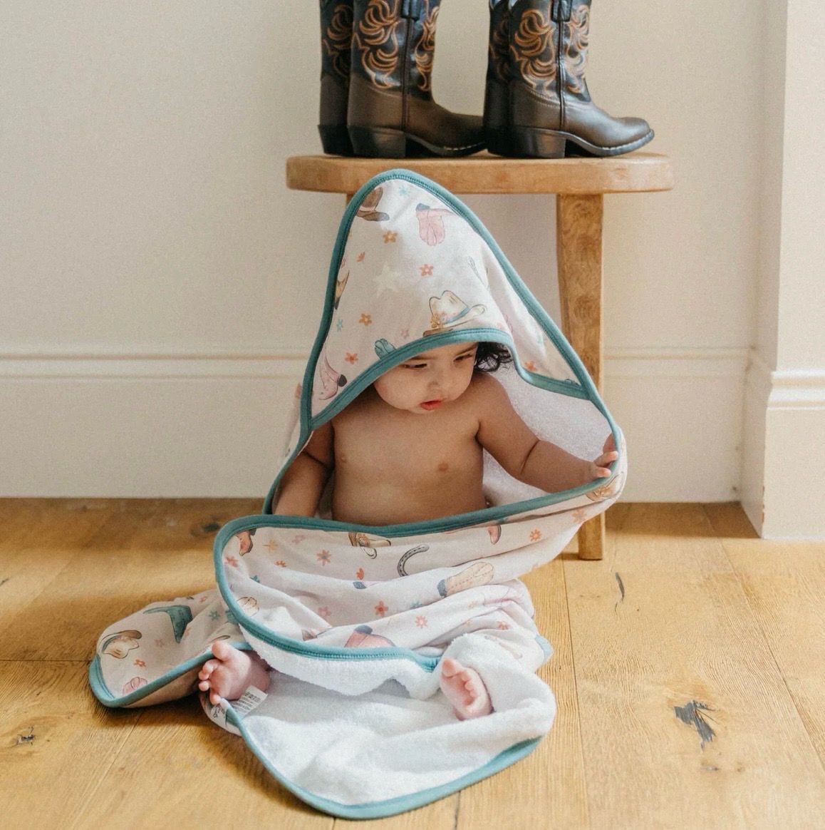 Cheyenne Knit Hooded Towel