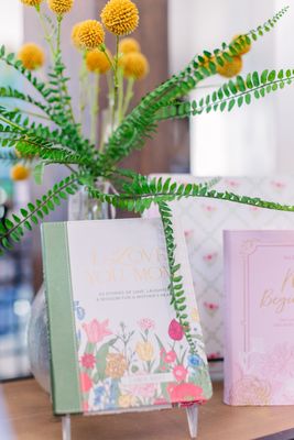 Accessories &amp; Gifts