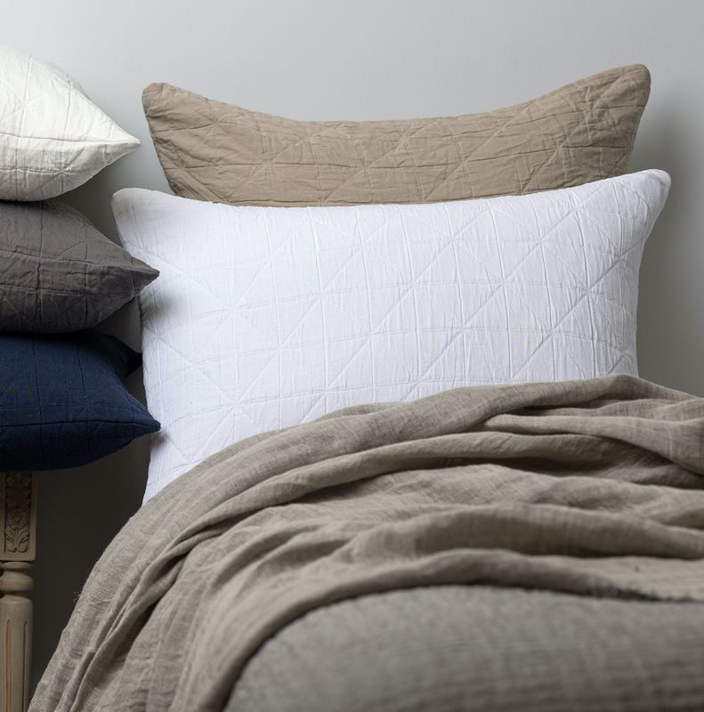 Marshall Sham-White-King