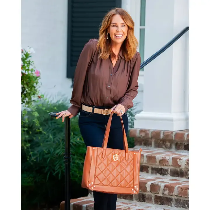 Sophie Zippered Tote Saddle