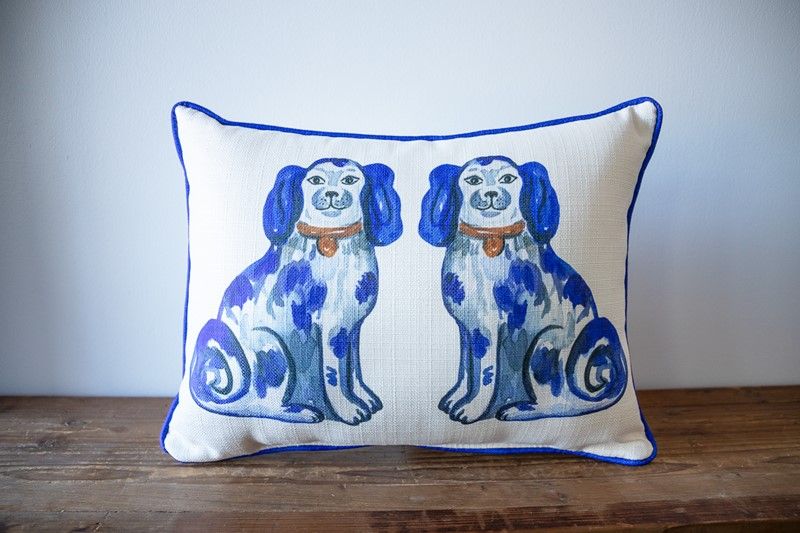 Double Dogs Pillow + Piping