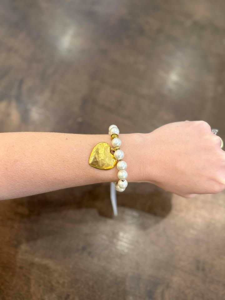 VG Beaded Heart Bracelet-White