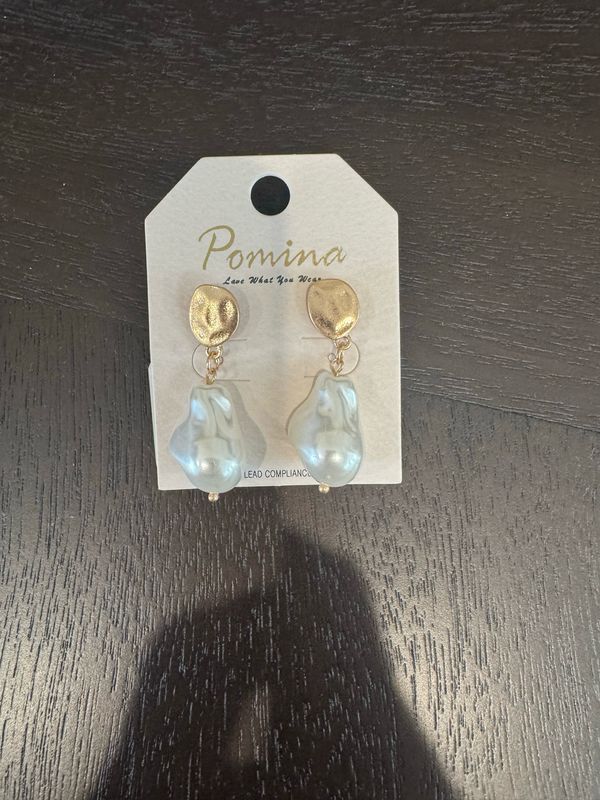 RM Pearl Hammered Disk Earrings