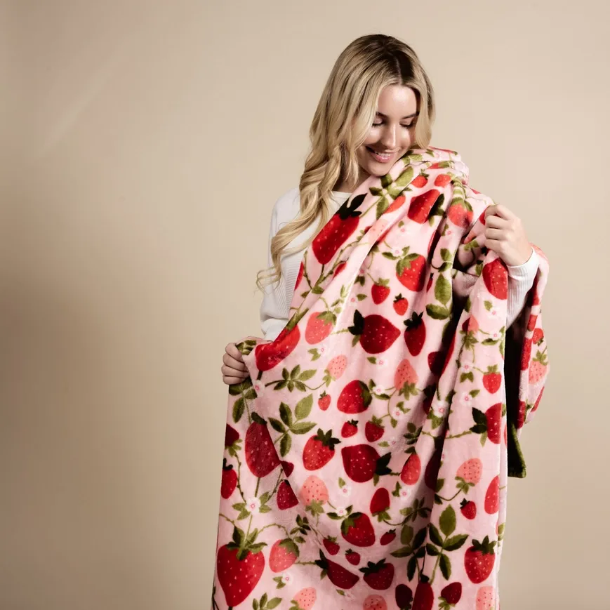 Snuggle Up Plush Blanket-Strawberry Fields