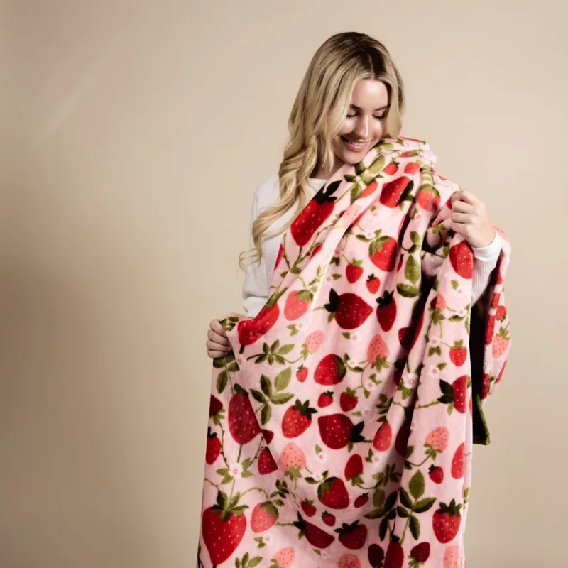 Snuggle Up Plush Blanket-Strawberry Fields