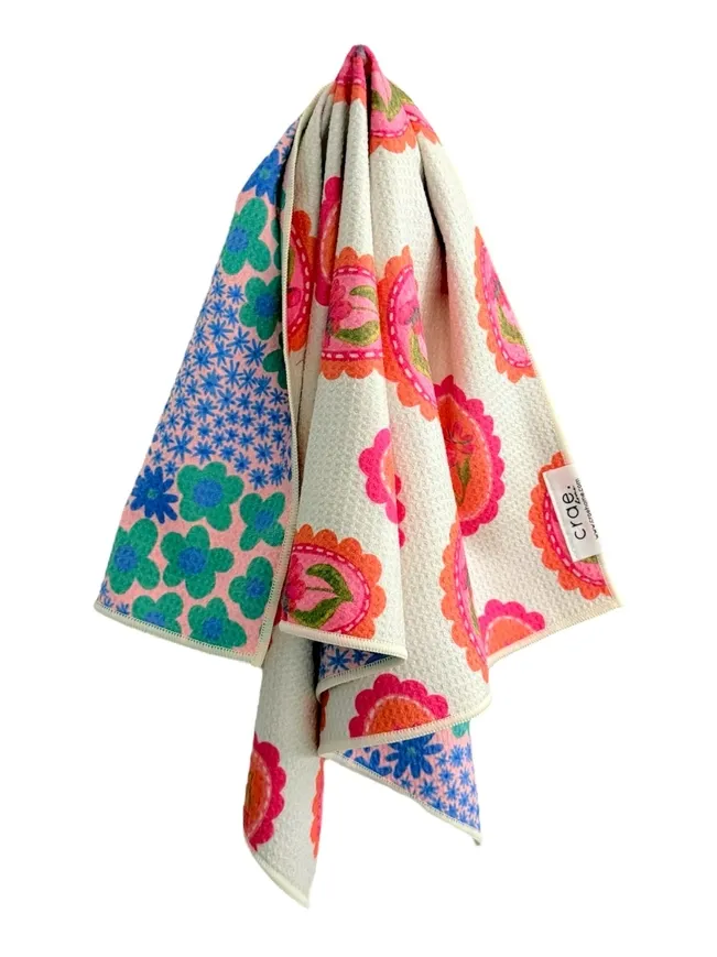 Marilyn Reversible Hand Towel