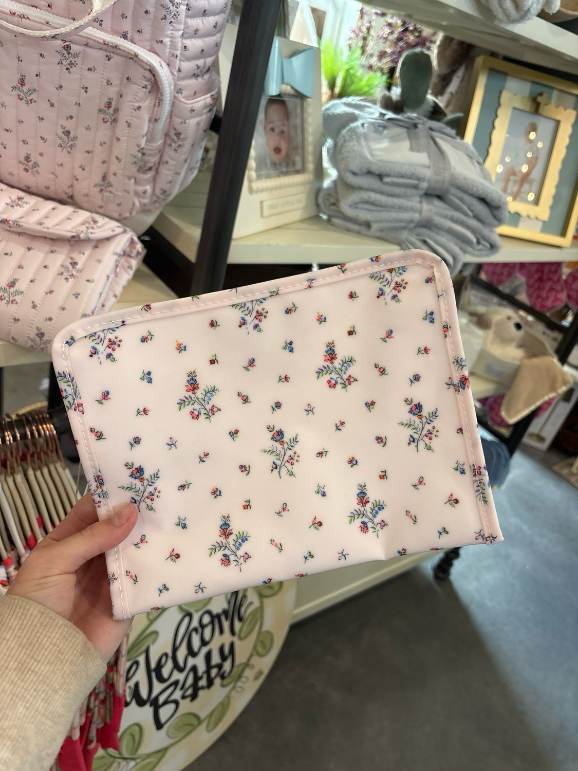 Roadie Medium Zip Pouch-Fleurie