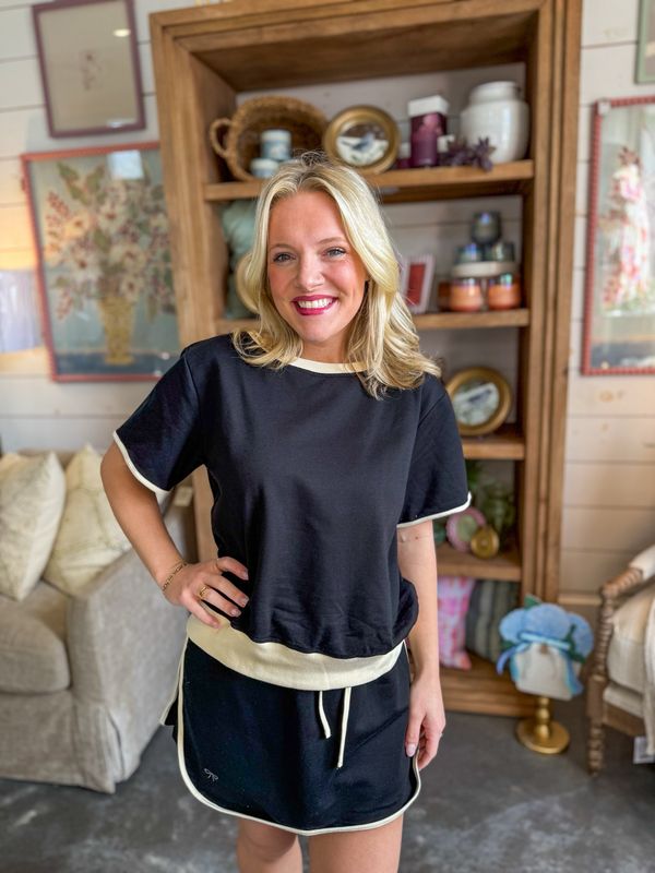 VG Daily Life Top-Black