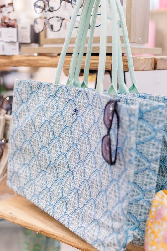 VG Blue Scallop Tote