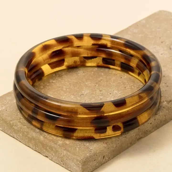 VG Tortoise Shell Bangle Bracelet Set