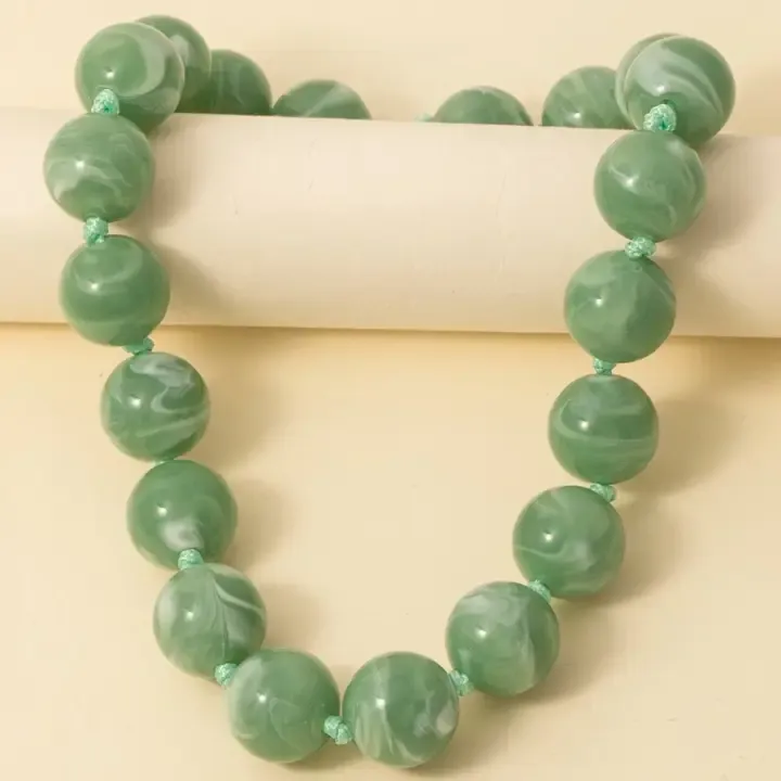 VG Large Green Beaded Necklace