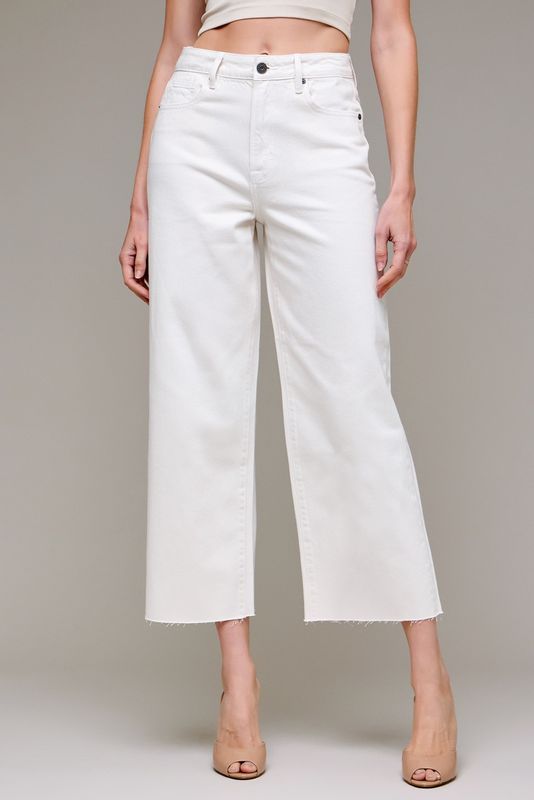 Clean Summer White Jeans
