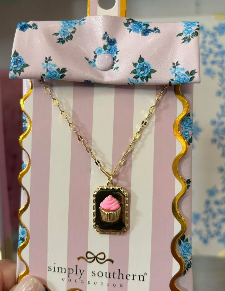 RM Simply Southern Necklace Cupcake