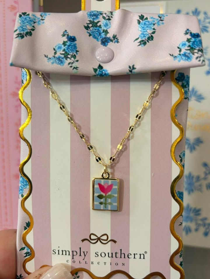 RM Simply Southern Necklace Flower