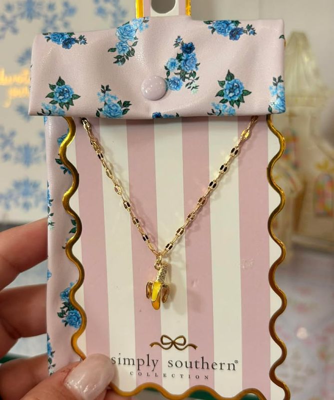 RM Simply Southern Necklace Banana