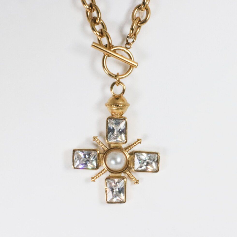 Large Cross Pendant Chain Necklace