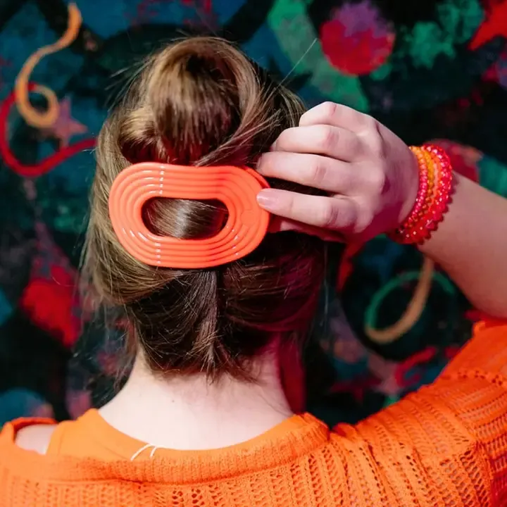 Darty Large Flat Round Clip