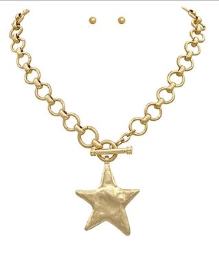 RM Hammered Star Necklace