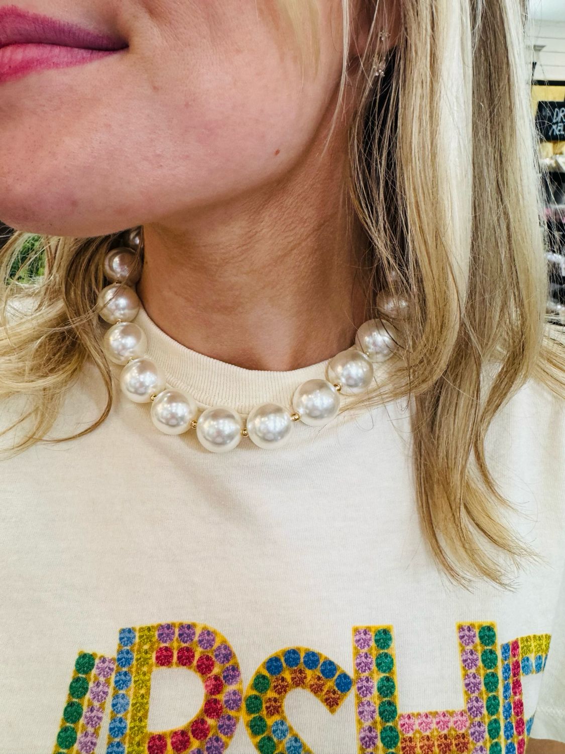 VG Large Pearl Magnetic Necklace