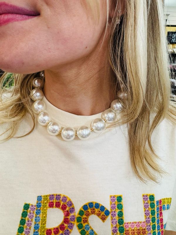 VG Large Pearl Magnetic Necklace