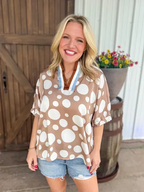 CH Cafe Chic Dot Top